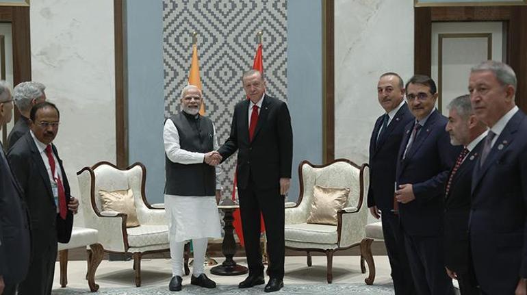 Cumhurbaşkanı Erdoğan, Hindistan Başbakanı Modi ile görüştü