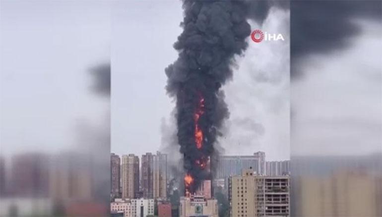 Çin’de telekomünikasyon binası alev alev yandı
