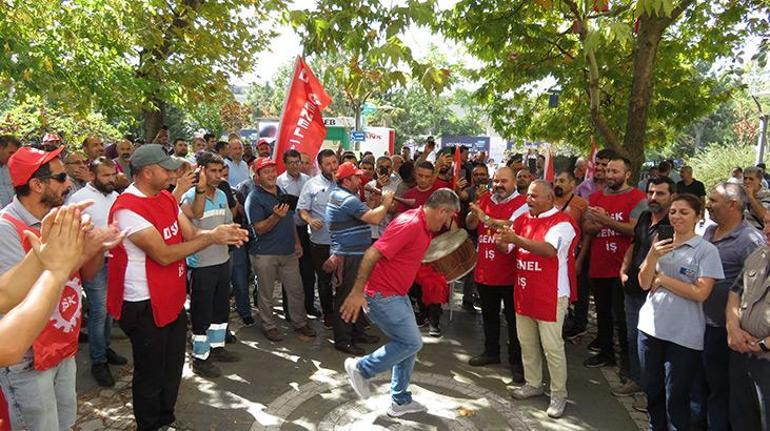 Kadıköy Belediyesine grev kararı asıldı