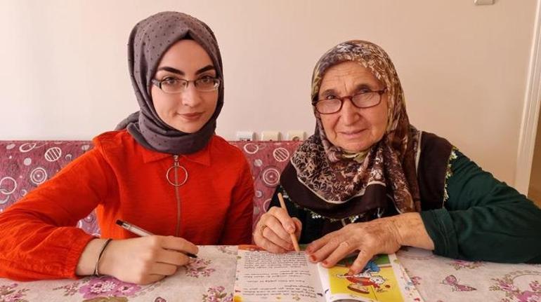 72 yaşındaki Ayşe ninenin okuma azmi herkese örnek