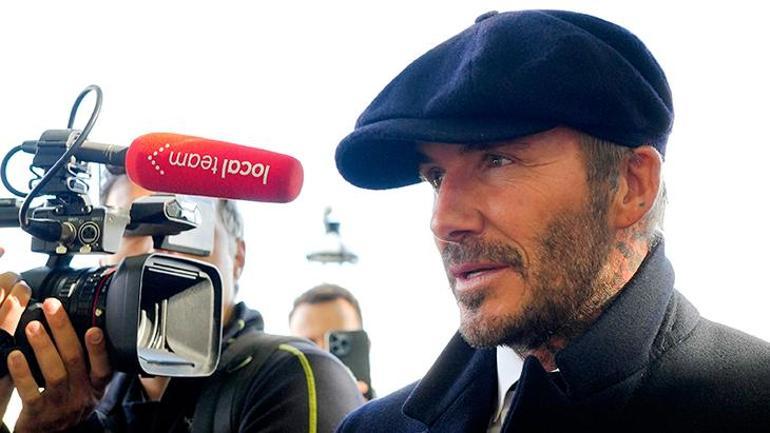 David Beckham, Kraliçe Elizabeth için 12 saat kuyrukta bekledi Hayranlarına jest yaptı