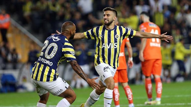 Fenerbahçe, Alanyasporu farklı mağlup etti Kadıköyde şölen havası
