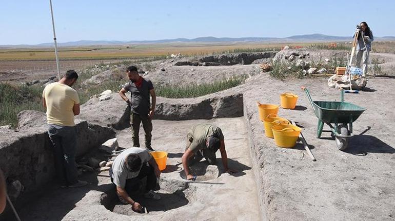 Eskişehir’de 4 bin 500 yıllık kaplarda, ağrı kesicinin etken maddesi tespit edildi