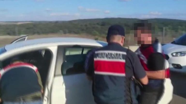 Eyüpsultanda jandarma operasyonu 45 tüp kobra zehri ele geçirildi