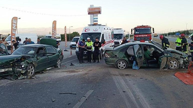 Feci kaza 3 yaşındaki Öykünün sonu oldu 9 kişi yaralandı