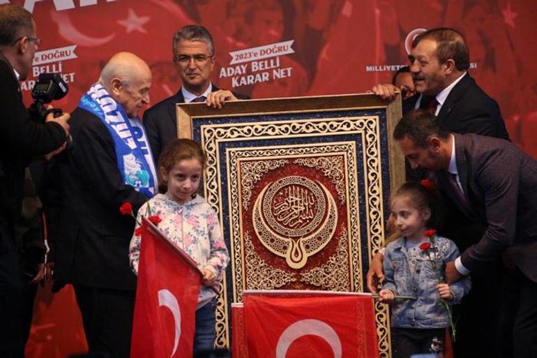 Bahçeliden, Kılıçdaroğlunun fotoğrafına çok sert tepki: Türkiyeye meydan okumadır