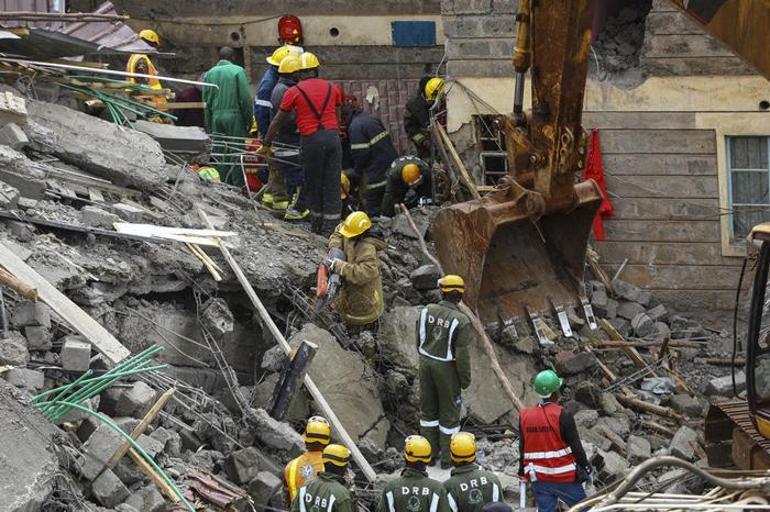 Kenya’da bina çöktü: 6 kişi hayatını kaybetti