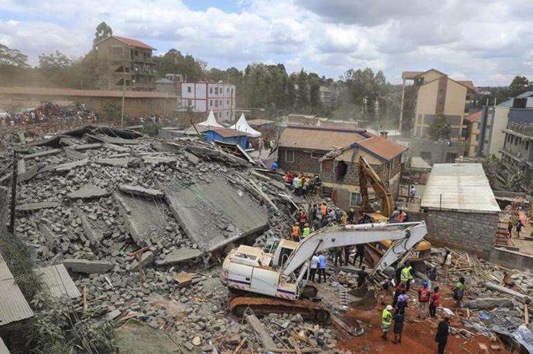 Kenya’da bina çöktü: 6 kişi hayatını kaybetti