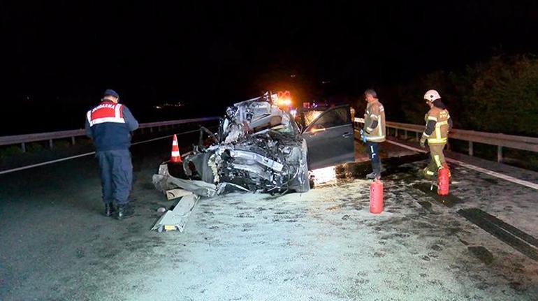 Kamyona çarpan otomobil metrelerce sürüklendi: 1 kişi hayatını kaybetti