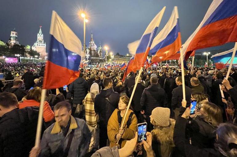 Putin kutlamalarda konuştu: Rusya daha güçlü hale geldi