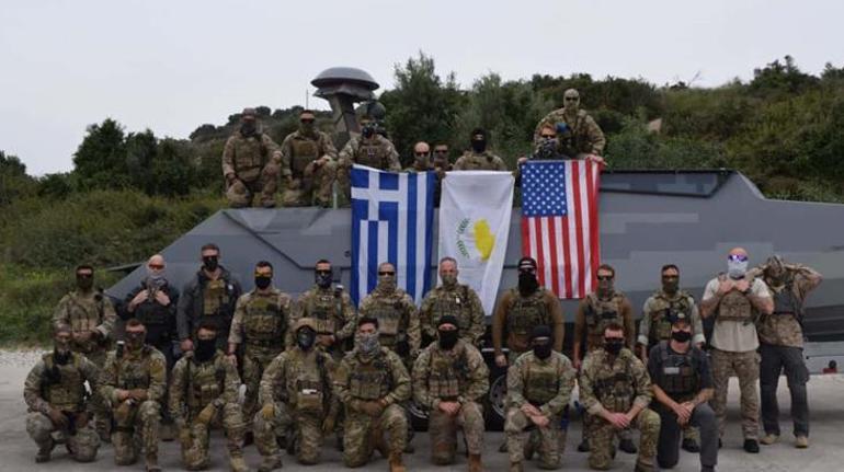 Güney Kıbrısta ABD skandalı Türk kanı içmekten bahseden bir orduyu destekliyorlar
