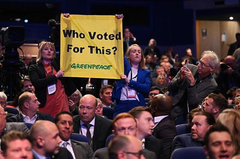 İngilterede çalkantı Başbakan Truss milletvekillerinin desteğini kazanmak istiyor