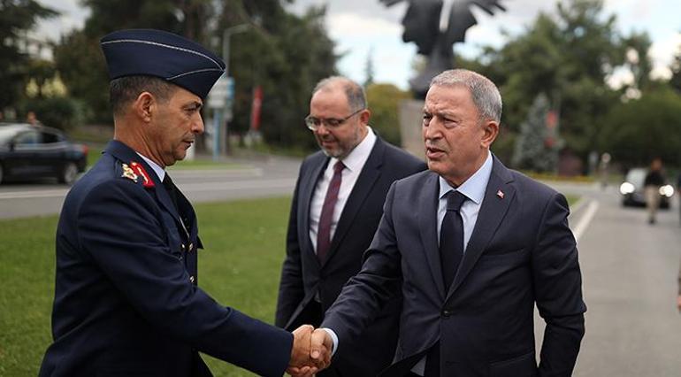 Bakan Akar duyurdu Hava ve Deniz Kuvvetlerine Yunanistan talimatı