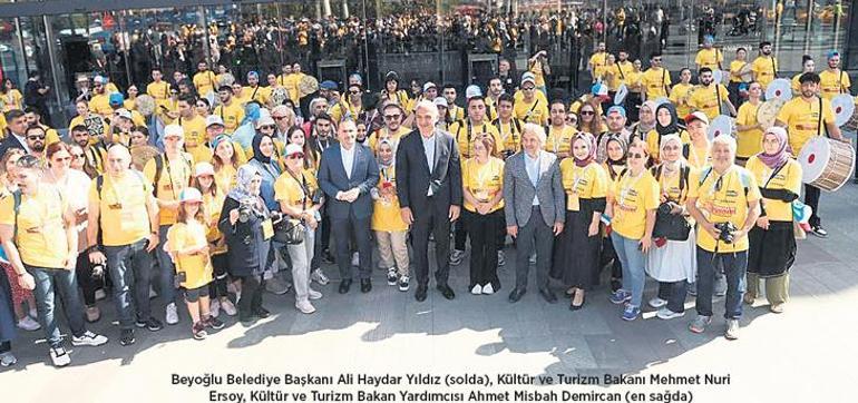 Beyoğlu kültürü yaşıyor ve yaşatıyor