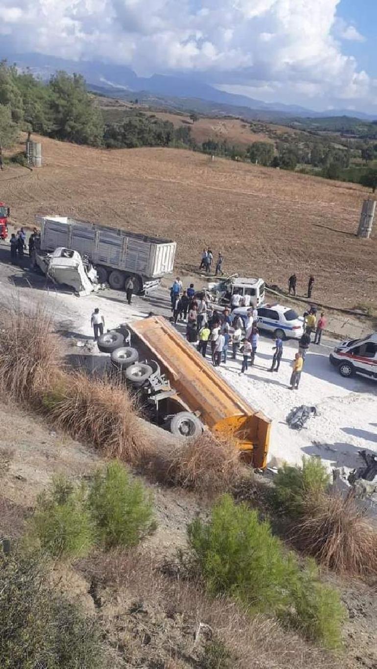 Adanada zincirleme kaza: 3 ölü, 2 yaralı