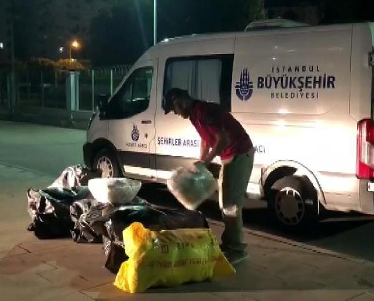 Adanada İBB cenaze nakil aracı ibareli minibüsten 144 kilo esrar çıktı