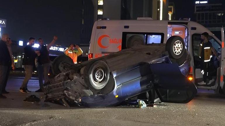 Bursada takla atan otomobildeki anne ve 2 çocuğu yaralandı
