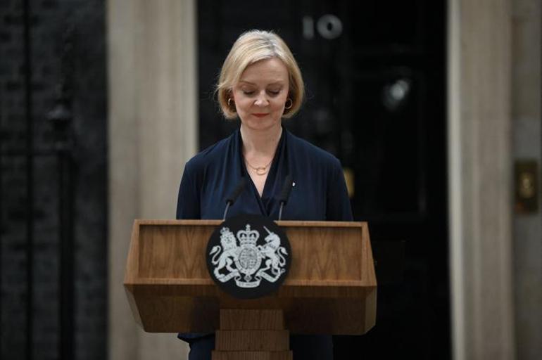 İngiltere Başbakanı Truss istifa etti