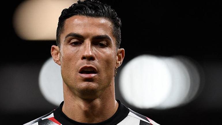 Manchester Uniteddan şoke eden karar Cristiano Ronaldo depremi