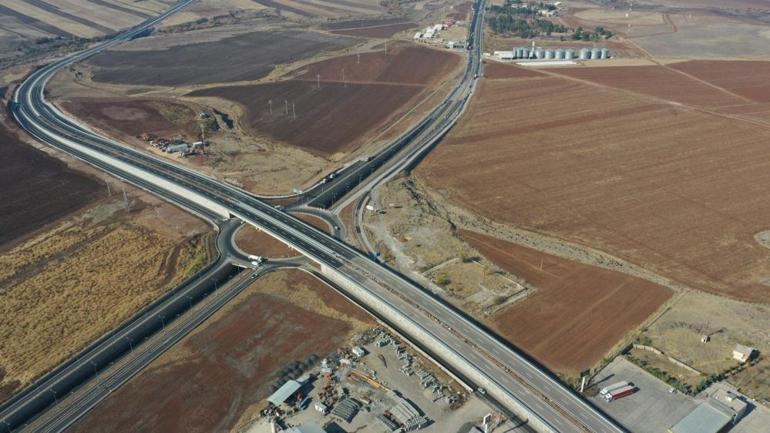 40 dakika süren yol süresi 15 dakikaya iniyor 3 kentten gelen trafik yoğunluğunu azaltacak