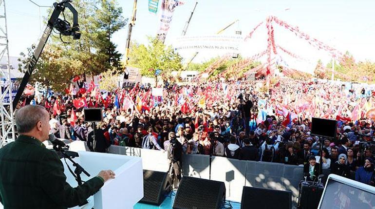 Diyarbakırda Demirtaşa sert tepki Erdoğan: Bu adamın Kürtlükle alakası yok