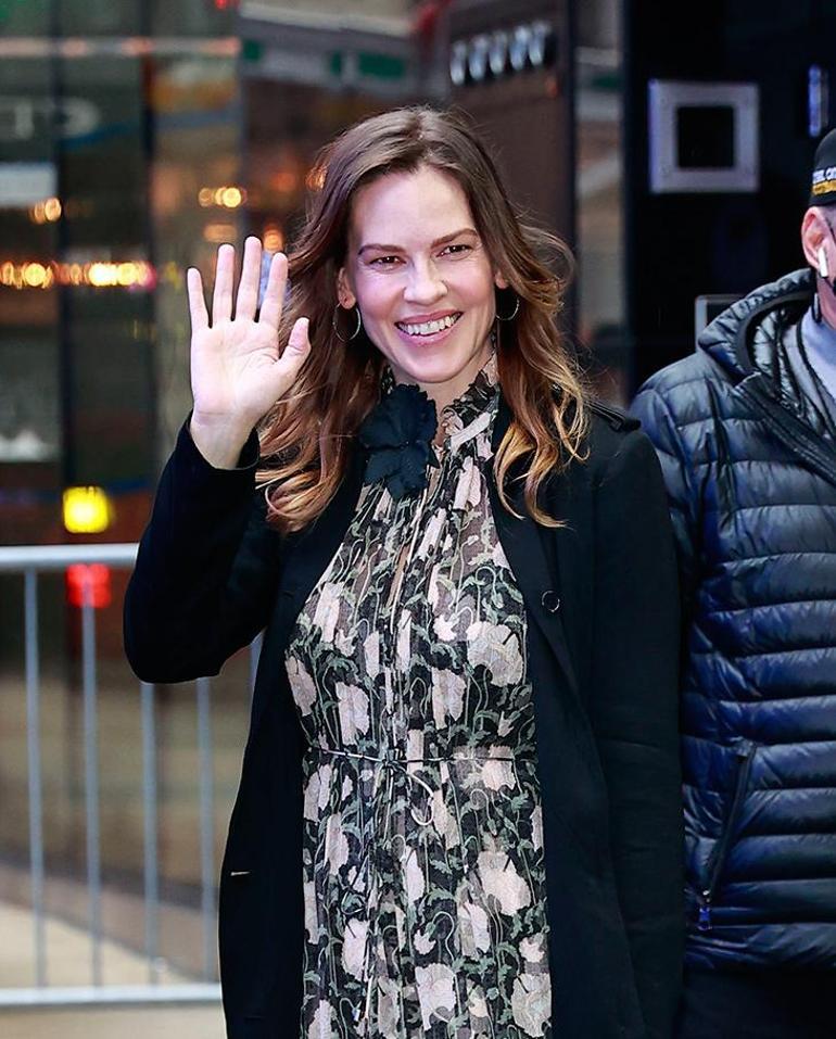 Hilary Swankın ikiz bebek heyecanı: Hamileliğimi daha fazla gizleyemedim