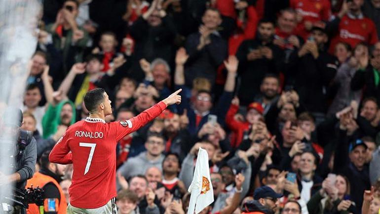 Manchester Unitedda Cristiano Ronaldo affedildi, golünü attı