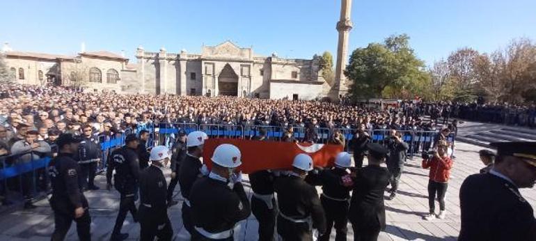 Şehit Uzman Onbaşı Akçağlayan, son yolculuğuna uğurlandı