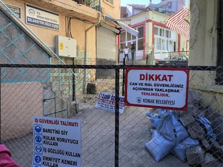 Depremde balkondan atlayarak hayatını kaybeden Efe toprağa verildi