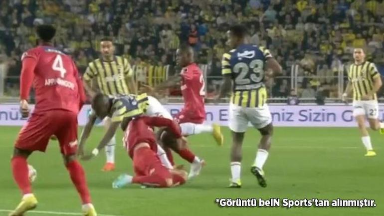 Fenerbahçe - Sivasspor müsabakasında tartışmalı karar Penaltı ve kırmızı kart yorumu: Korku filmi gibi bir maç