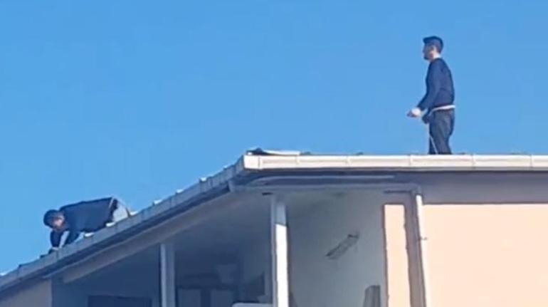 Sultangazide çatıda ipli tamir yürekleri ağza getirdi