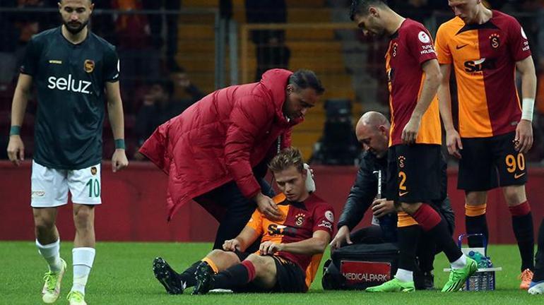 Galatasarayda Bafetimbi Gomis net gol fırsatlarını harcadı Ofspor maçında olay yorum: Biri büyü yaptı galiba