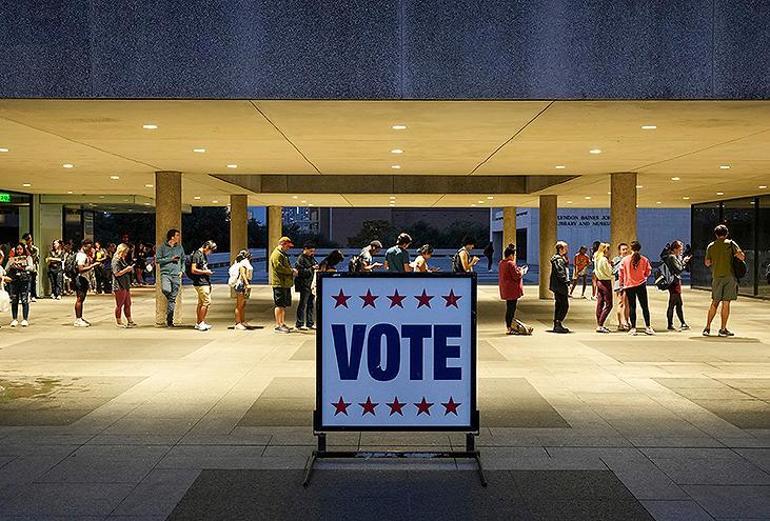 Canlı Blog : ABD seçimlerinde fırtına koptu Rakip adaya oy verdiler