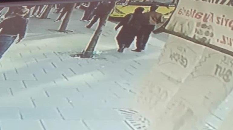 İETT otobüsüne sandalyeli saldırı Motosiklet sürücüsü camları patlattı