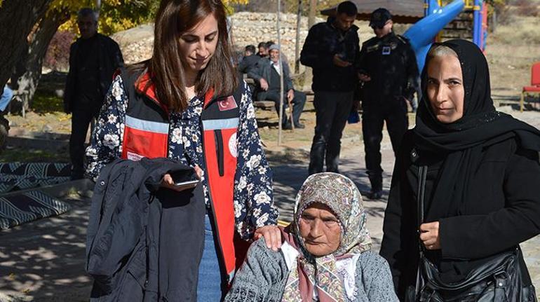 Şehit Fethi Sekinin babası, Elazığda son yolculuğuna uğurlandı