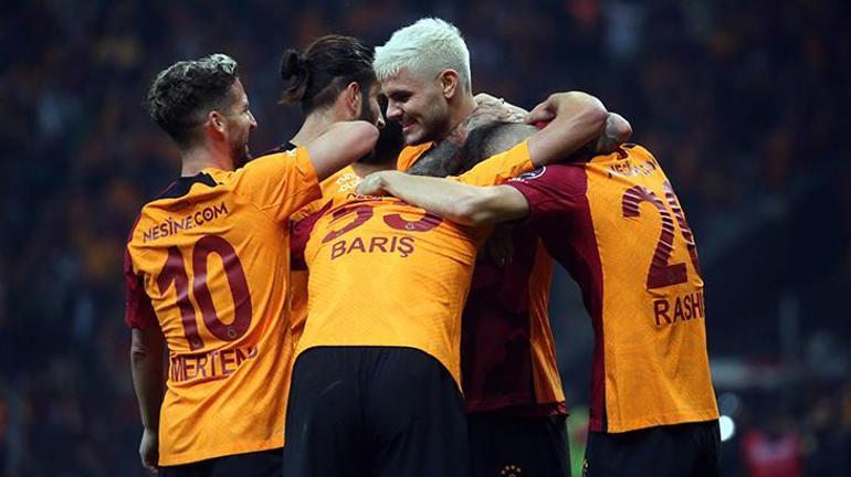 Galatasaraylı yıldıza sert eleştiri: Büyük takım oyuncusu değil Takımı bir kişi eksik oynattı