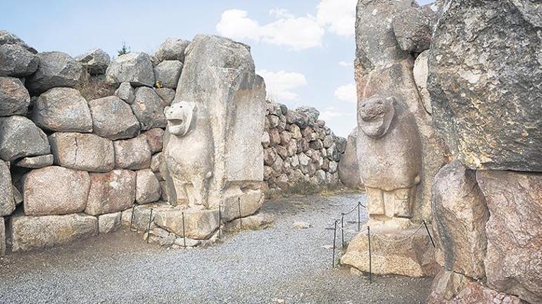 Anadolu tarihinin izleri Anıtkabir’de