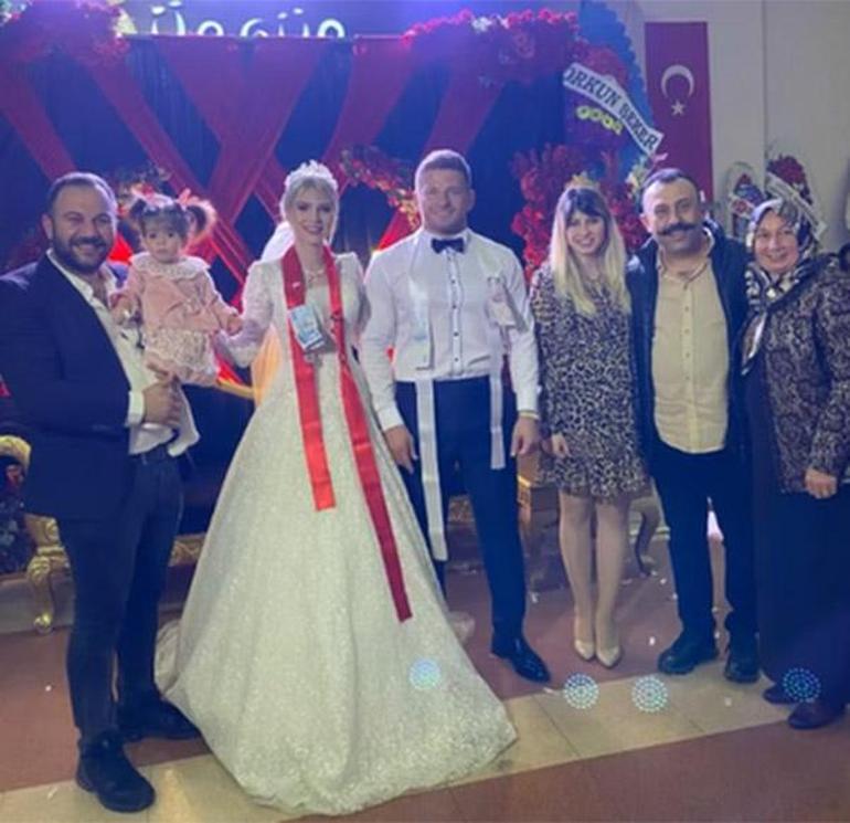 Survivor yarışmacıları İlayda Şeker ile İsmail Balaban evlendi