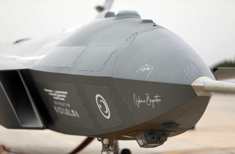 İnsansız savaş uçağı KIZILELMAnın testleri başarıyla tamamlandı