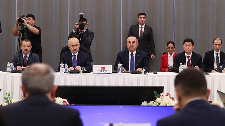 Bakan Çavuşoğlu: Orta Koridor’da 2022’de taşınan kargo hacminin 2021’in 6 katı olması bekleniyor