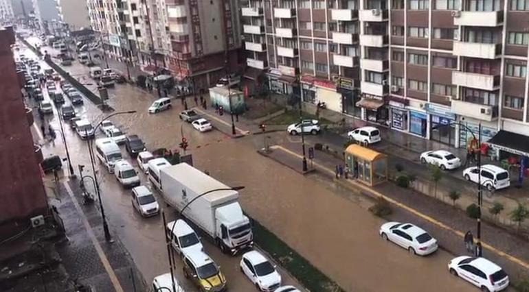 Mardin ve Şırnak’ta sağanak, evleri su bastı