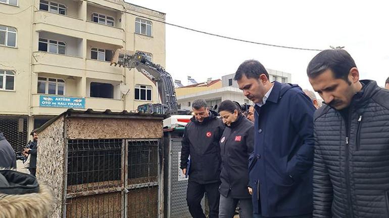Düzcede deprem bölgesinde yıkım başlandı