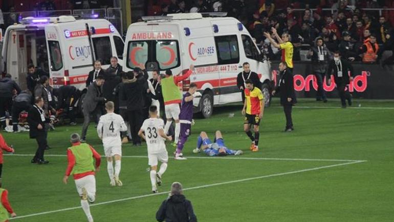 Göztepe - Altay maçında olay çıktı Sopayla kaleciye saldırdı