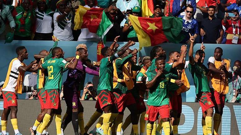 Aboubakar, Kamerun-Sırbistan maçında alev aldı Dünya Kupasında bir ilk