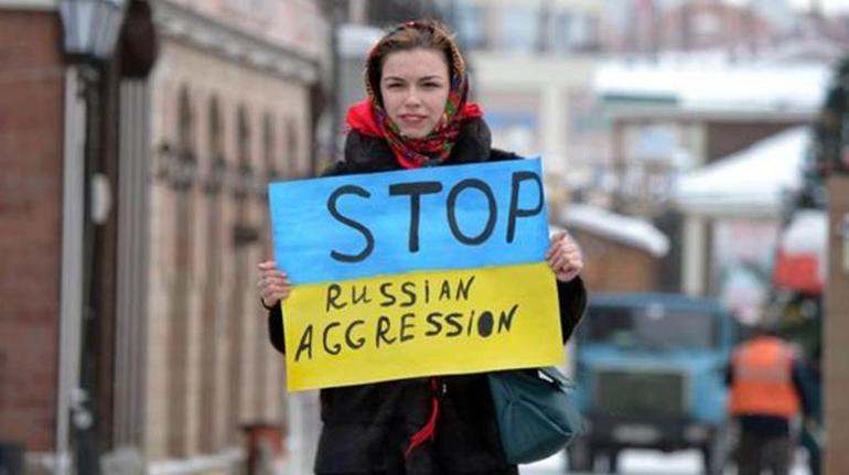 Ukraynada yaşamak isteyen Rus kadın reddedildi Ne annesi ne de babası inanıyor: Hainsin