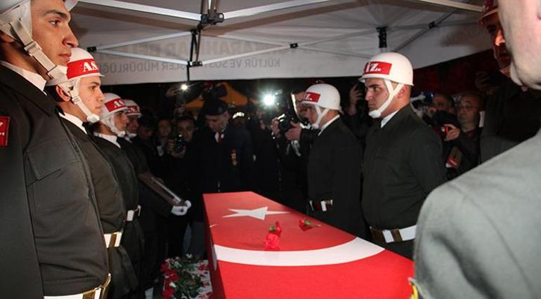 Tabuta tören kılıcı Şehit Teğmen Öztürkmenin vasiyeti ortaya çıktı