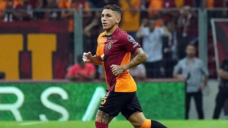 Galatasarayda sürpriz ayrılık Menajeri açıkladı