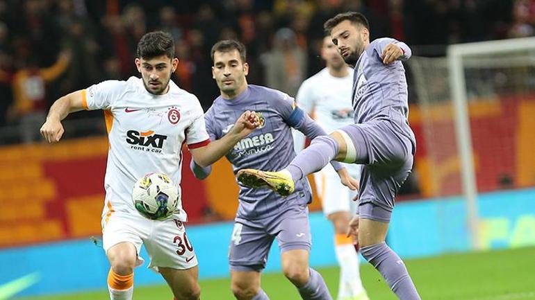 Galatasaray - Villarreal maçında saha karıştı Gergin anlar