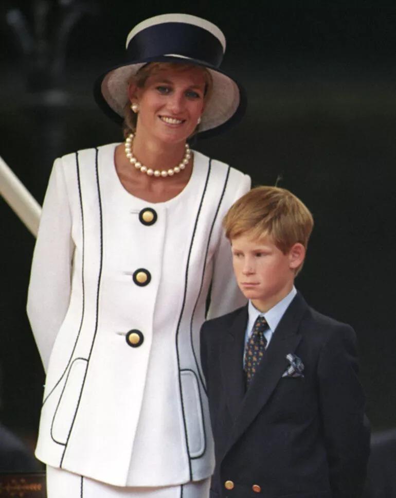 Prens Harryden Meghan Marklea Prenses Diana benzetmesi: Bunu görmek çok zor