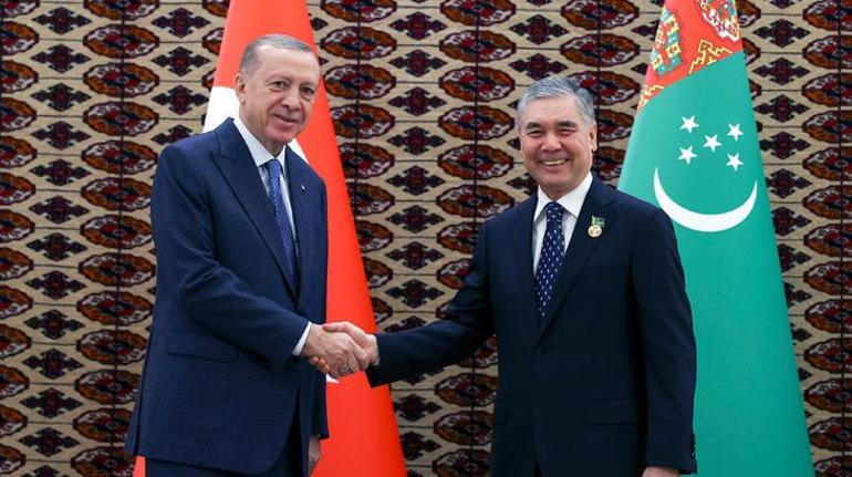 Cumhurbaşkanı Erdoğan, Aliyev ve Berdimuhammedov ile bir araya geldi